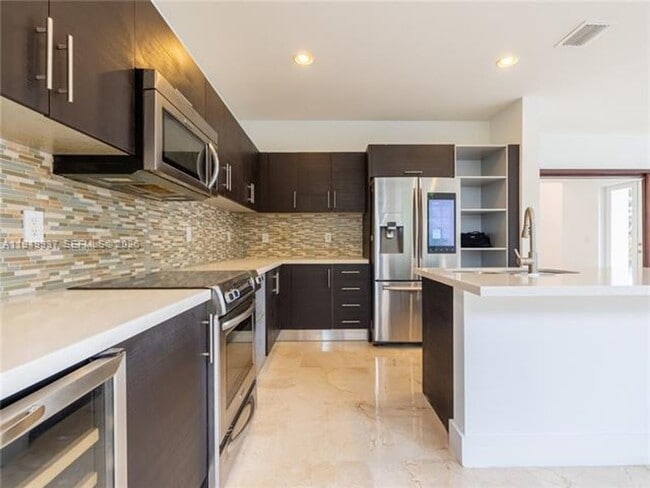 Building Photo - 7010 NW 106th Ave