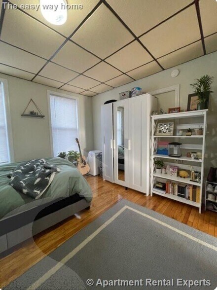 Building Photo - 77 Lyman Ave