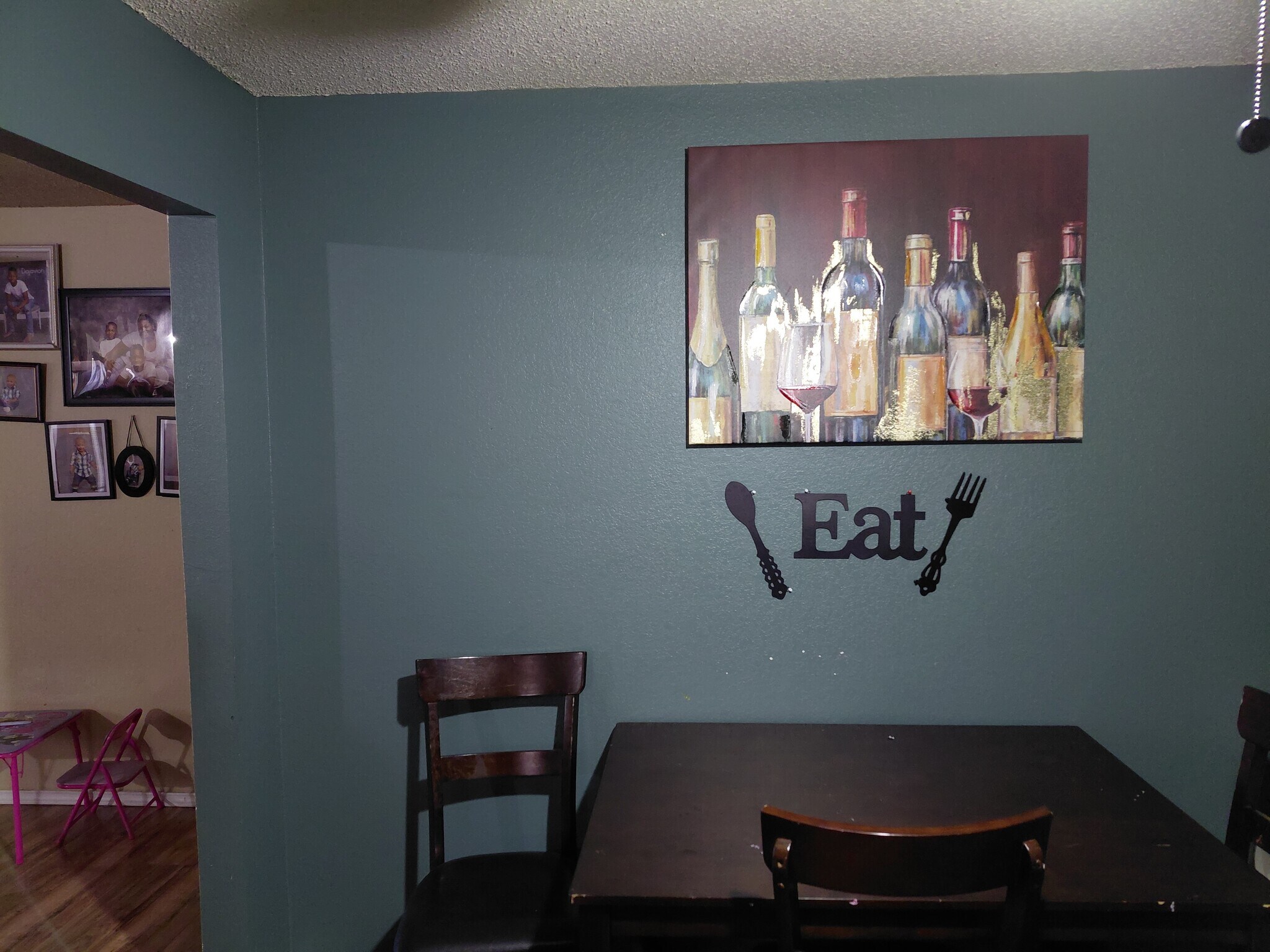 Dining - 834 Ash Grove Ln