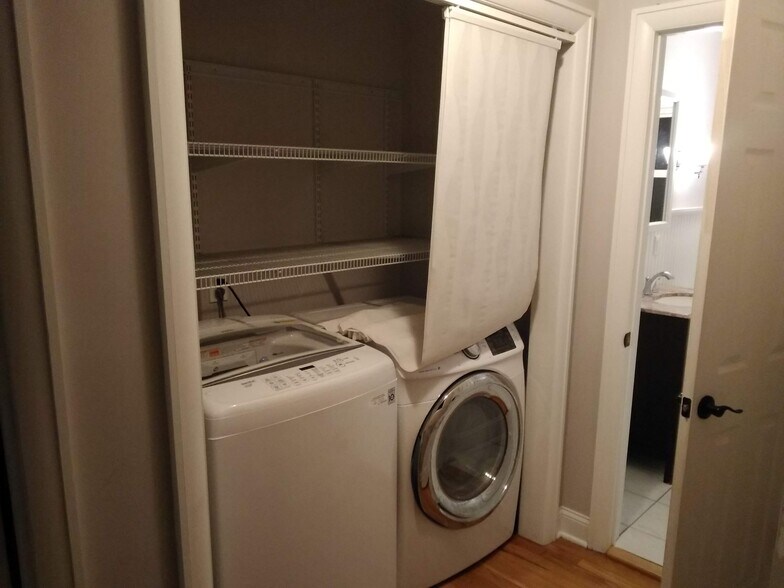Washer + dryer - 46 W Parkwood St