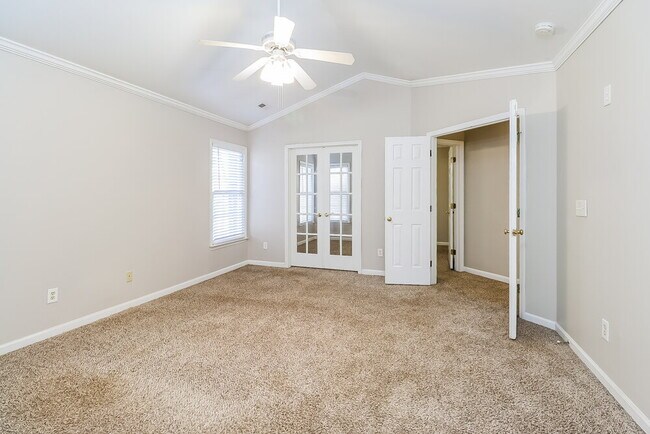 Building Photo - 4801 Bay Pines Ct