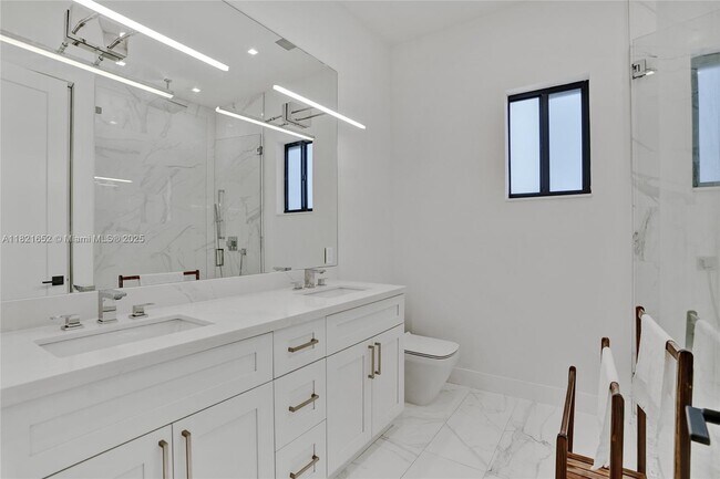 Building Photo - 7759 SW 99th St