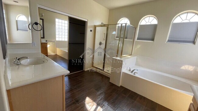 Building Photo - 6814 W Lariat Ln