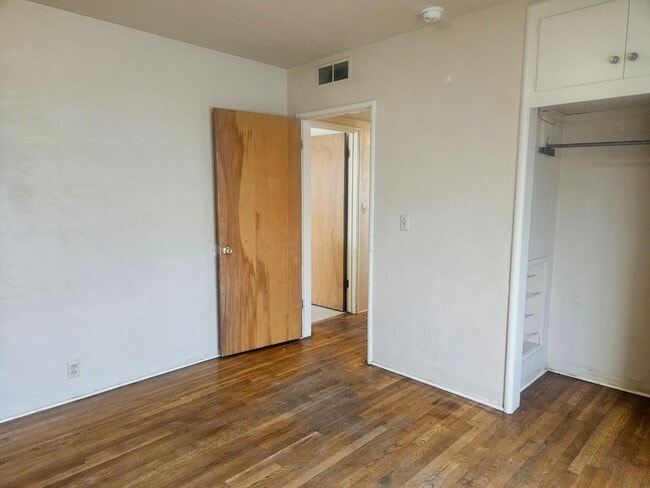 Building Photo - 3871 S Clovis Ave