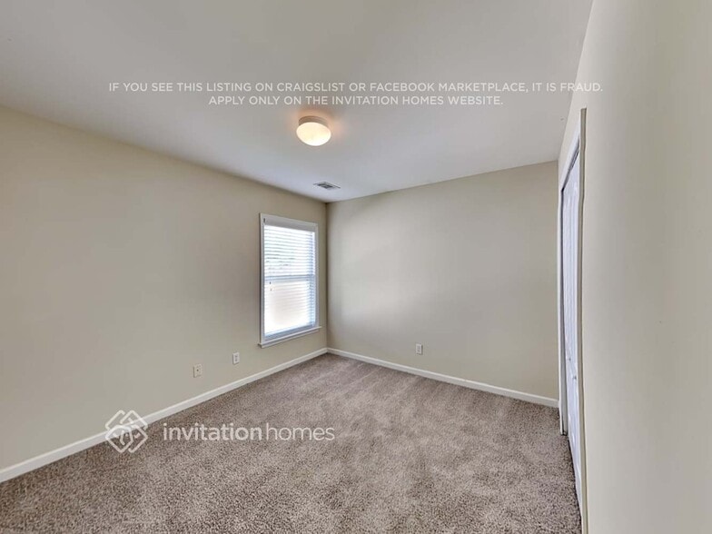 Building Photo - 5156 Lakerock Dr SW