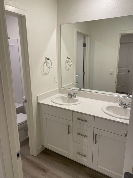 Building Photo - 1112 Buckwheat Wy