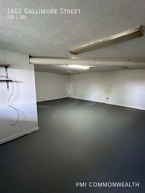 Building Photo - 1602 Gallimore St