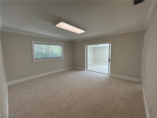 Building Photo - 225 3rd St W