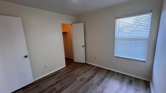 Building Photo - 8911 Valley River Dr