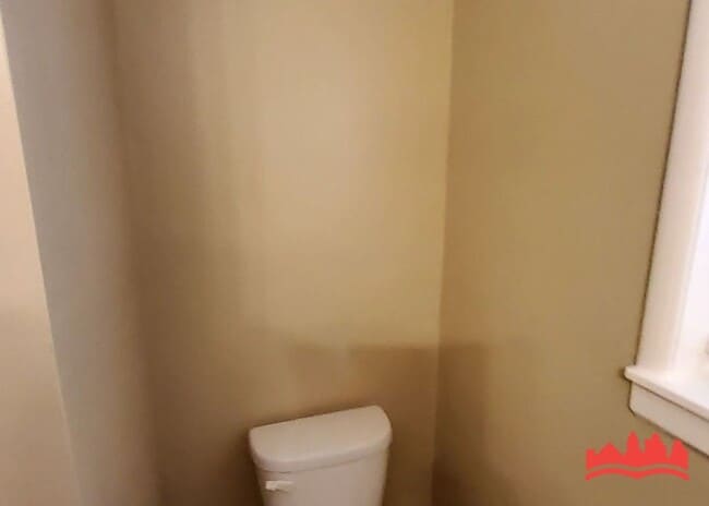 Building Photo - 1251 Singing Trees Dr