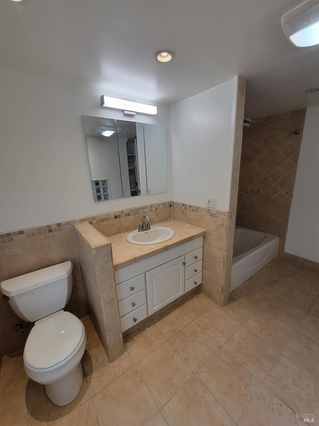 Building Photo - 346 Corte Madera Ave