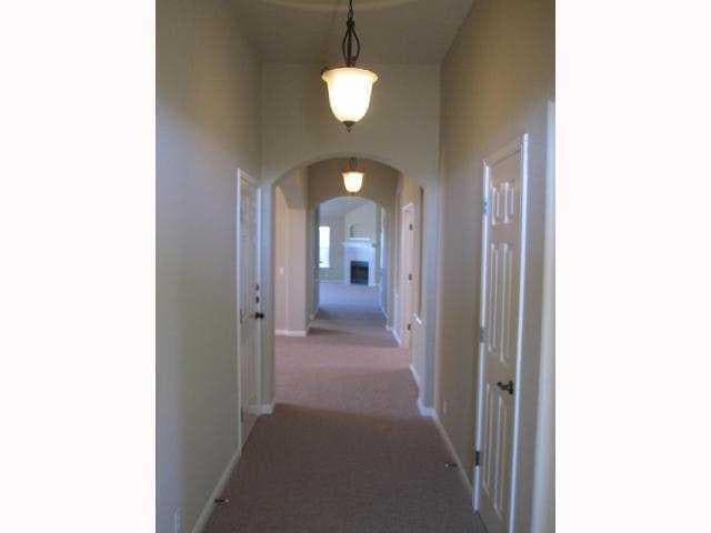 Building Photo - 728 Abbeyglen Castle Dr