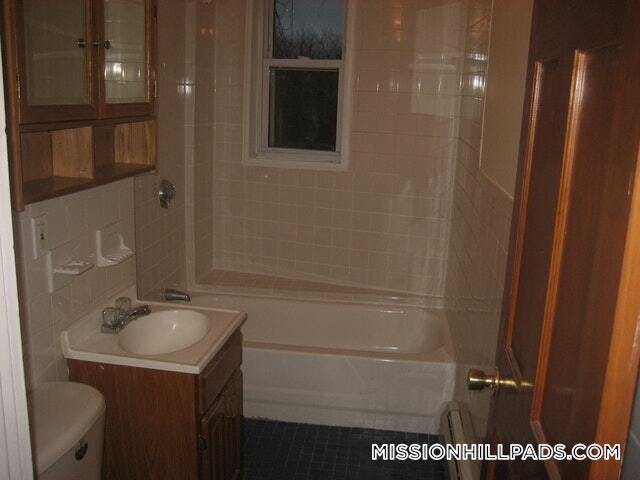 Building Photo - 1953 Columbus Ave