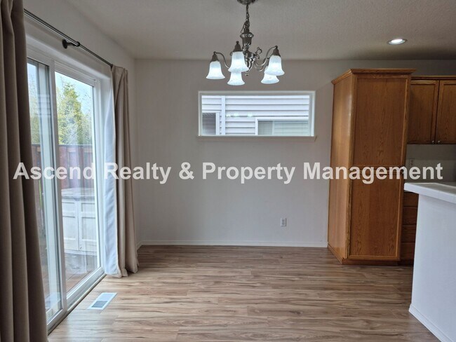 Building Photo - Bethany 3 Bed + Office on Main Fenced Back Yard w/Deck 2 Car Attached Garage Available Now!