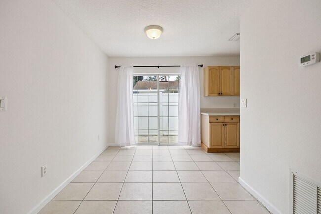 Building Photo - New rental