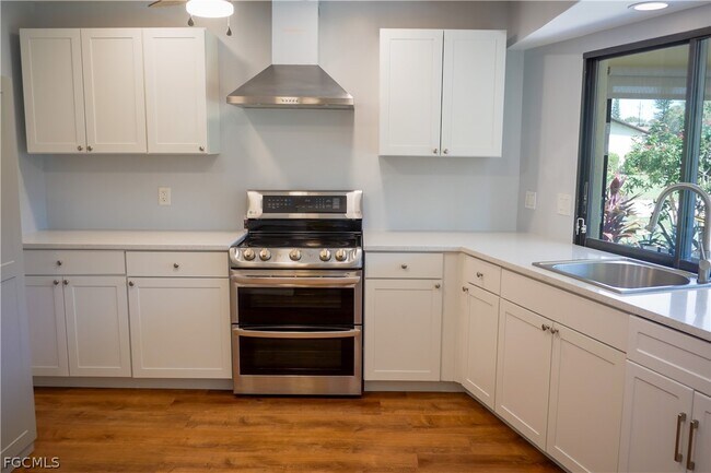 Building Photo - 4779 Lakewood Blvd