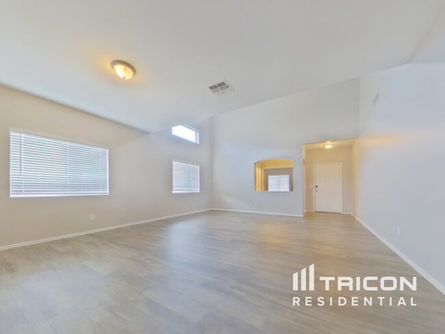 Building Photo - 23885 Chambers St