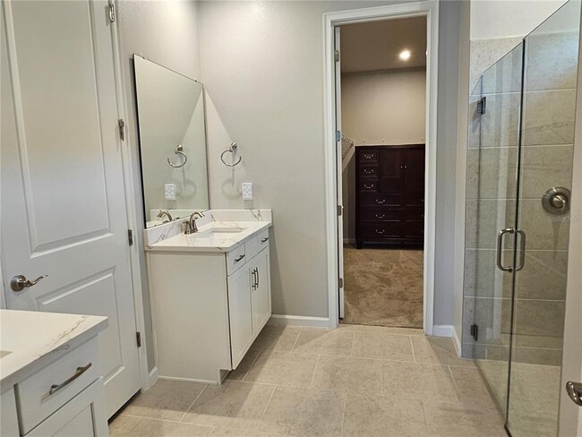 Building Photo - 3776 Maxwell Park Dr