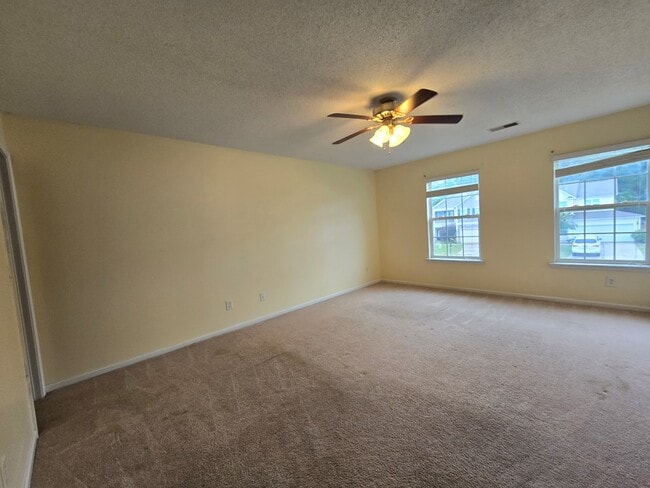 Building Photo - 1601 Ruger Dr
