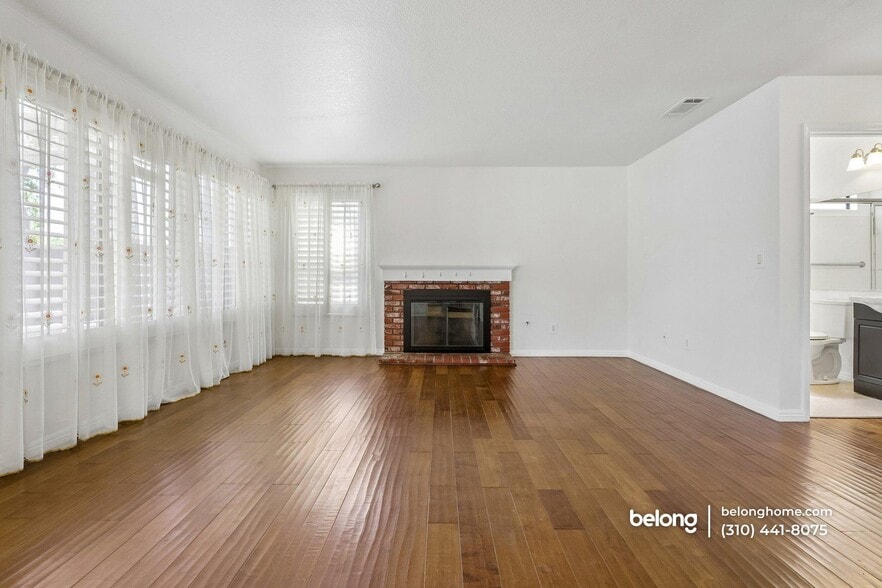 Building Photo - 4132 Lost Springs Dr