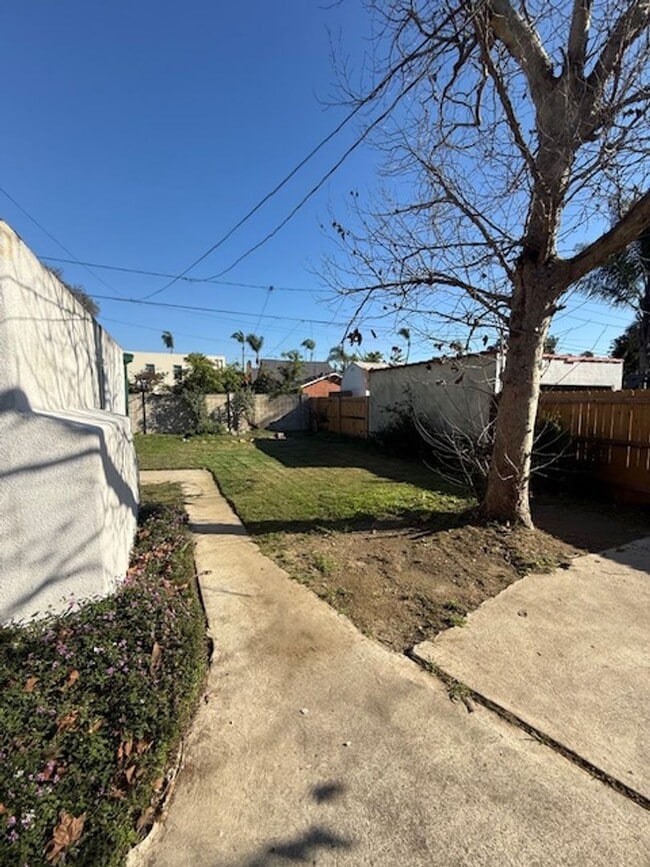 Building Photo - Corner lot home with Lots of Curb Appeal