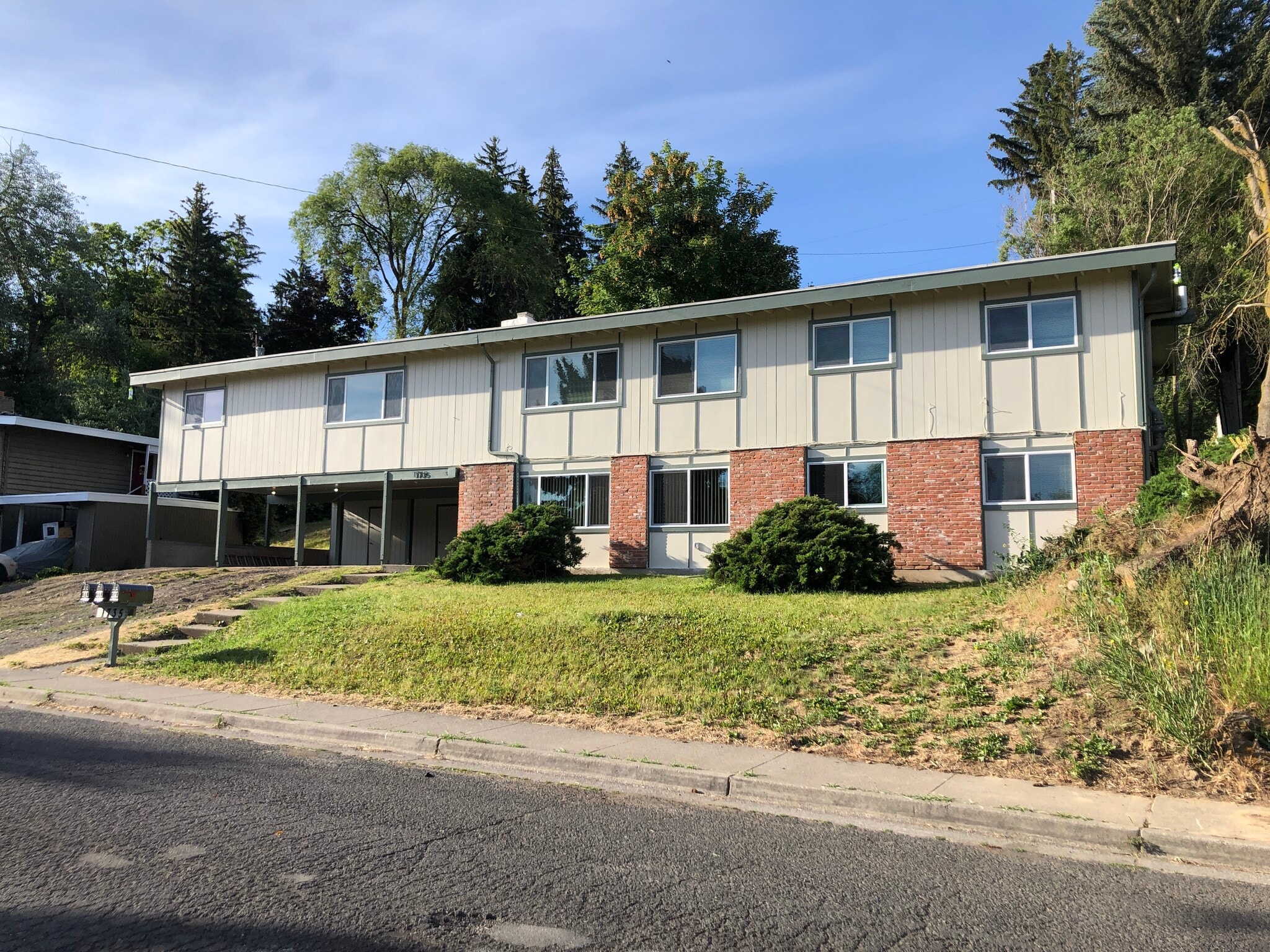 Building Photo - 1735 NE Wheatland Dr