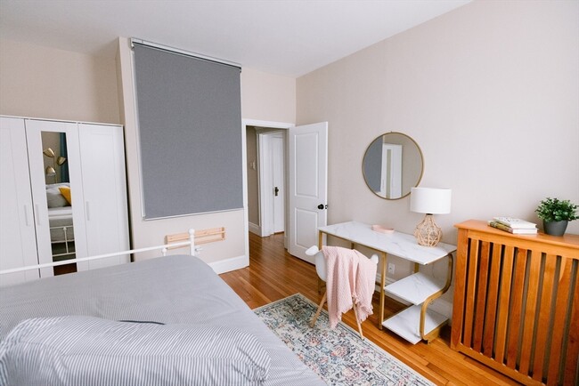 Building Photo - 226 Jamaicaway