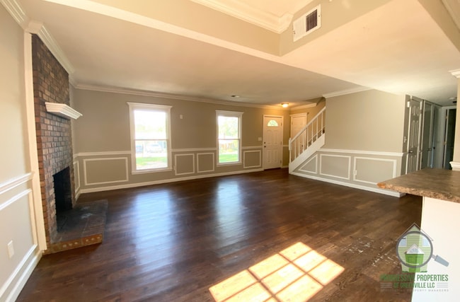 Building Photo - 105 Osmond Dr