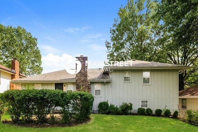 Building Photo - 3 Bedroom Pet-Friendly Home in INDEPENDENCE, MO with Main Street Renewal