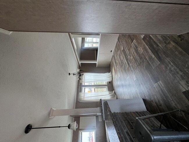 Building Photo - 4009 Brk