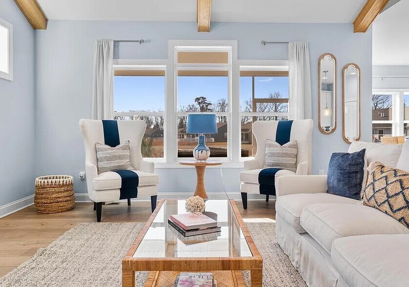 Building Photo - 22420 Jayda Dr