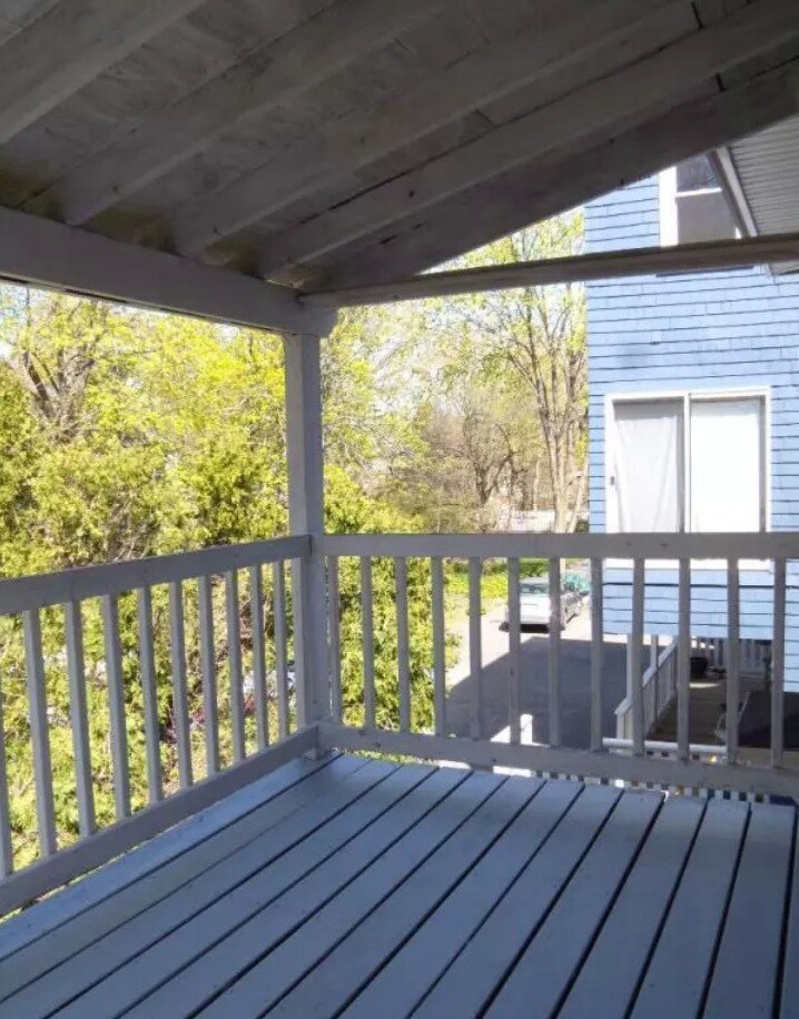 Building Photo - 48 Standish St