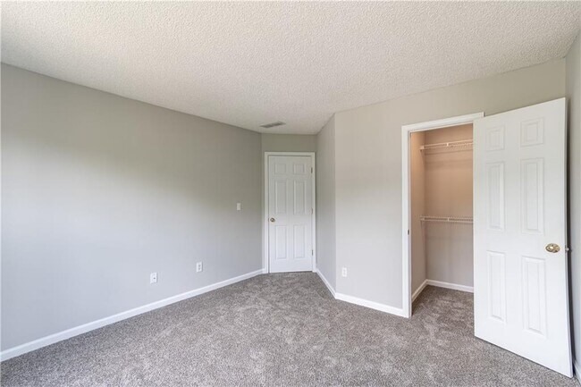 Building Photo - 3895 Tugaloo Dr NE