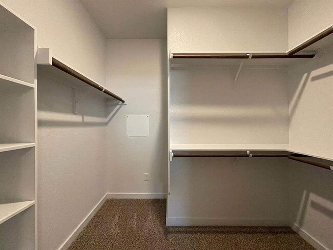 Building Photo - 110 Dedina Dr