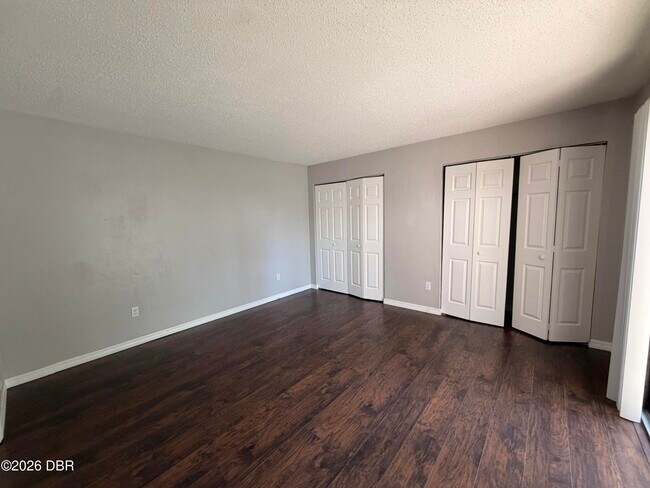 Building Photo - 87 Springwood Square