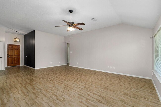 Building Photo - 2918 Abbey Field Dr