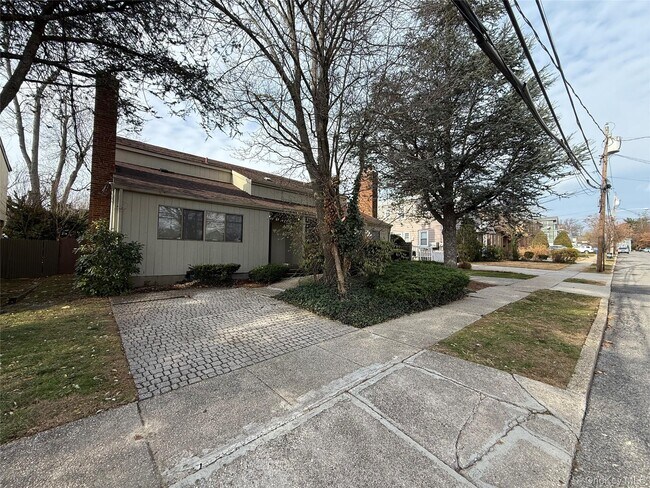 Primary Photo - 35 A S Norwood Rd