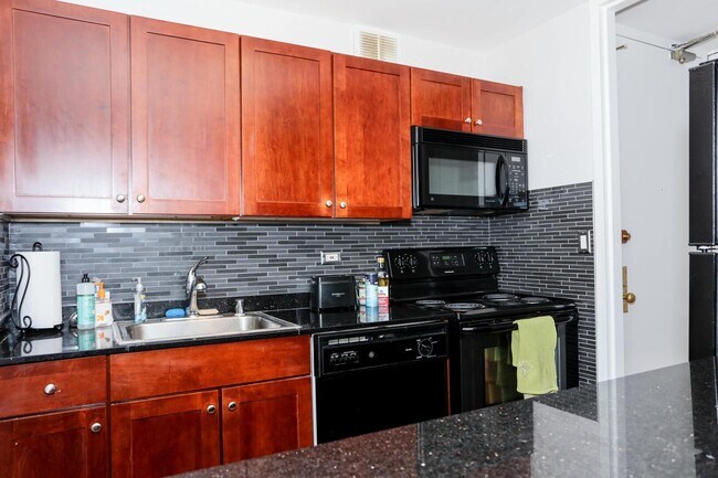 Building Photo - 655 W Irving Park Rd