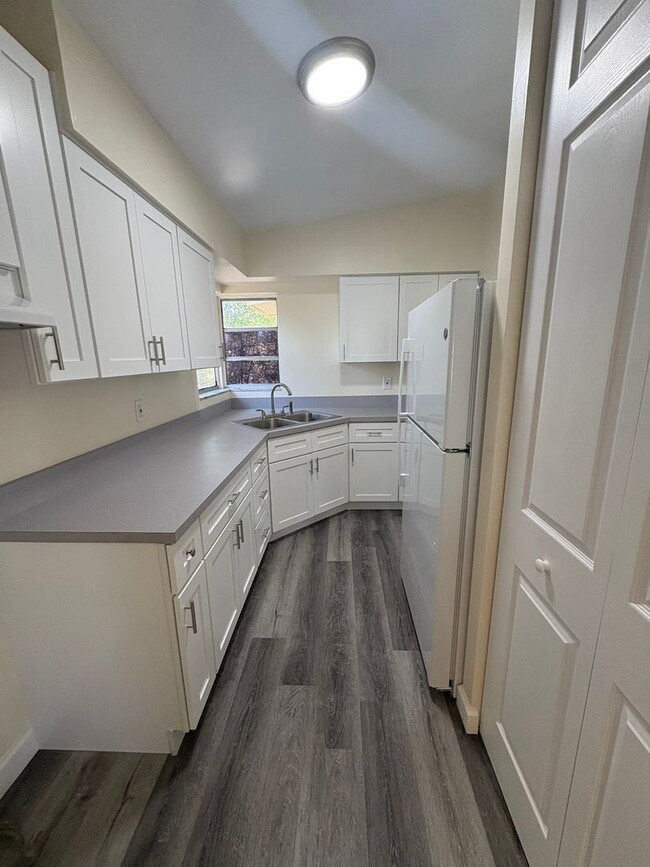 Building Photo - Totally Remodeled Deltona Beauty - CALL SH...