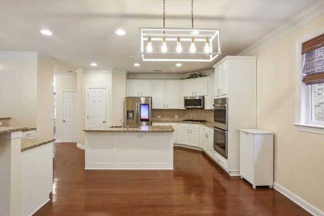Building Photo - 1641 Danbury Parc Pl