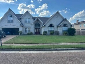 Building Photo - 8516 Boothes Ridge Dr