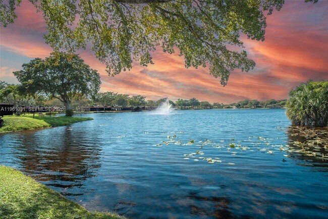 Building Photo - 135 Essex Rd