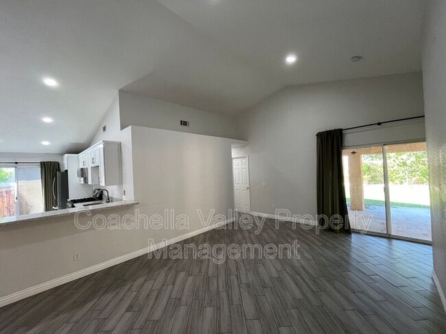 Building Photo - 81812 Tecoma Ave