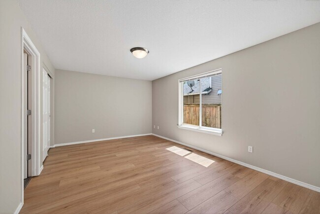 Building Photo - Beautiful Single-Level Home with Private Backyard