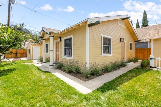 Primary Photo - 1044 Daisy Ave