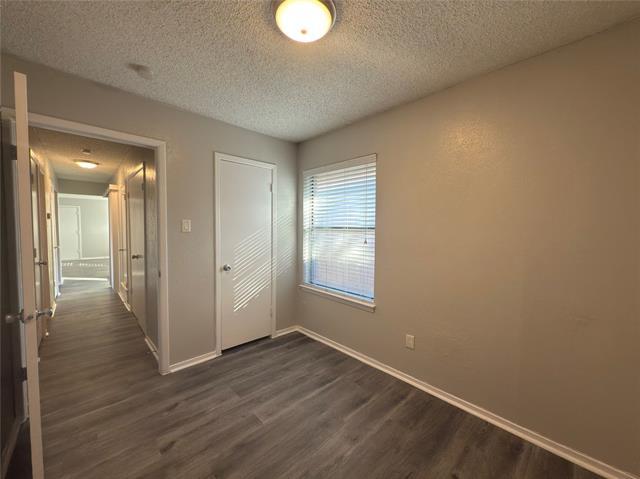 Building Photo - 8912 Greenmound Ave