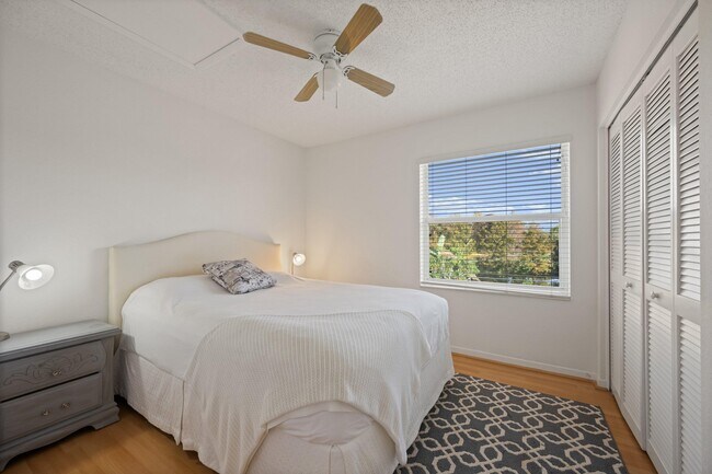 Building Photo - 1628 S Club Dr