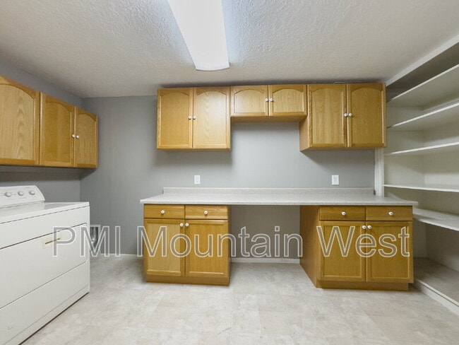 Building Photo - 1123 S 1500 E