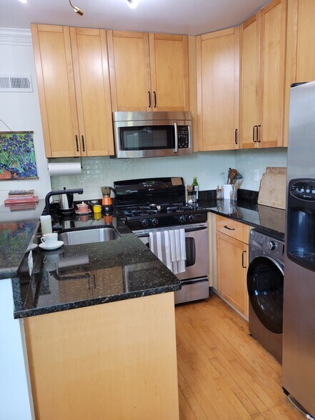 Building Photo - 3540 Rock Creek Church Rd NW