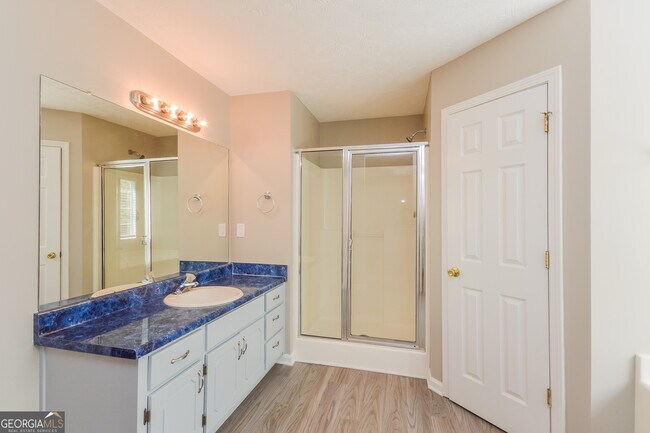 Building Photo - 235 Cypress Dr